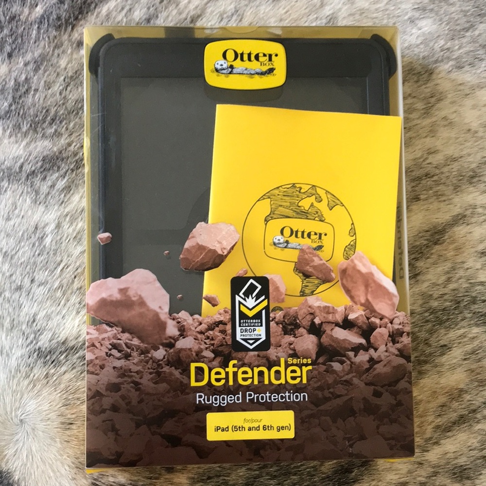 NWOT iPad OtterBox Case